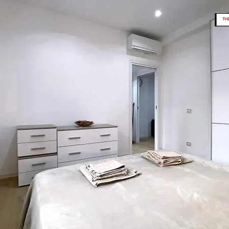 Easymilano Suites - Businness And Tourism Apartman Milánó